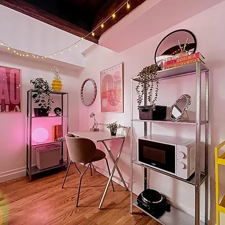 Apartment Blush Heaven - Wifi - Netflix