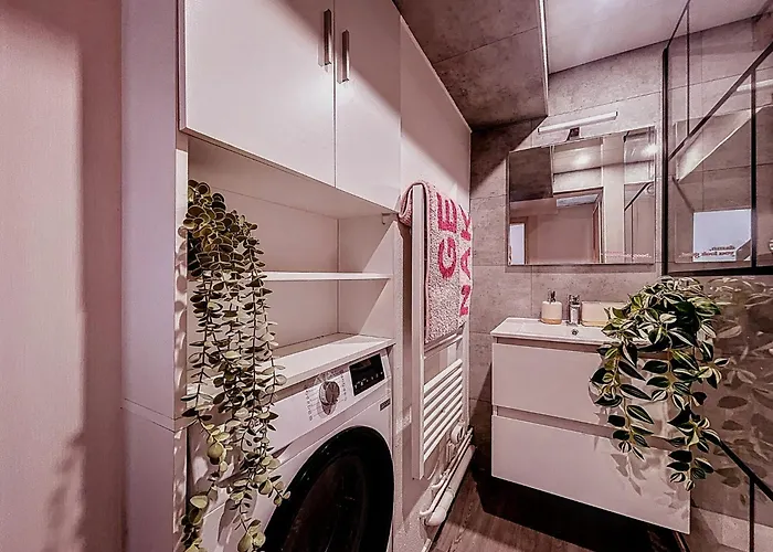 Blush Heaven - Wifi - Netflix